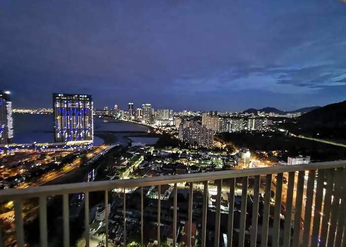 Lm Homeya 3 Bdrm Coastline View Condo For 4-14 Pax With Netflix & Coway Water Purifier